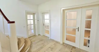 von_poll_real_estate_property_25010009_a_image_3