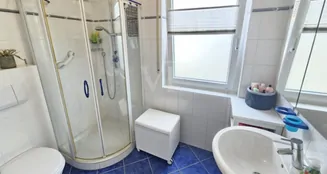 von_poll_real_estate_property_25010008_a_image_10