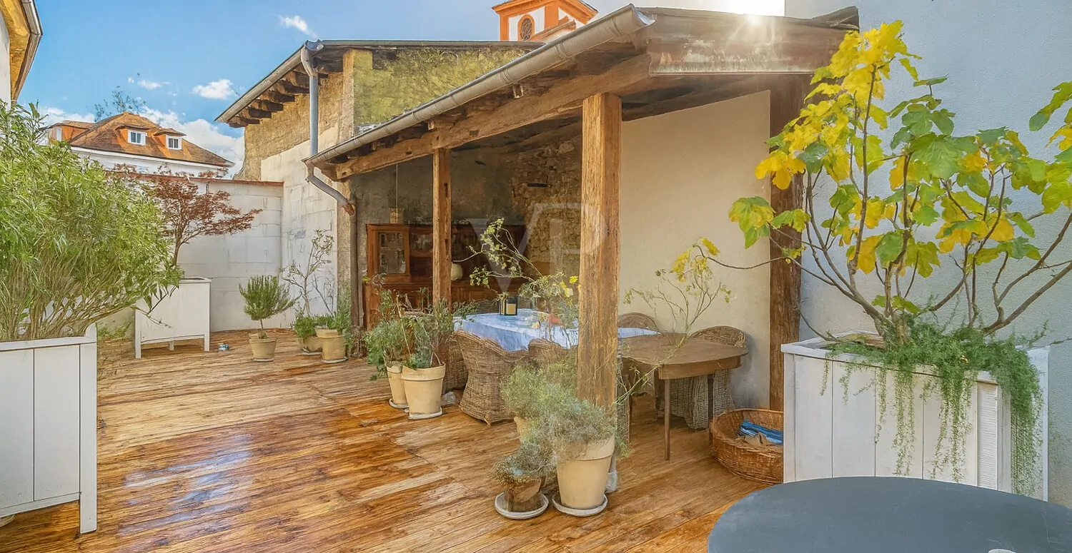 Historisches Haupthaus mit Charme und Modernität kernsaniert