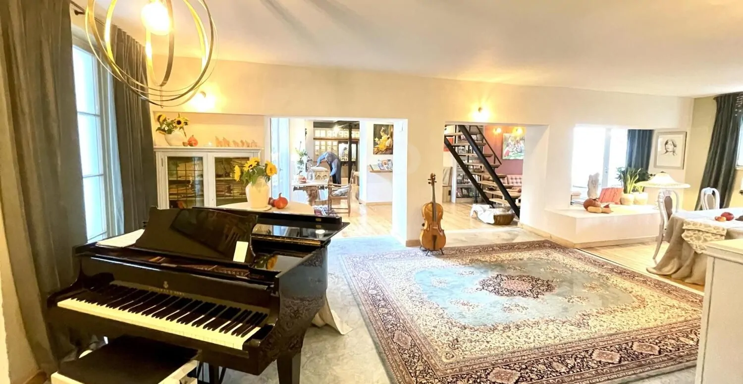 Historisches Haupthaus mit Charme und Modernität kernsaniert