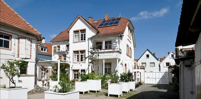 von Poll Immobilien GmbH