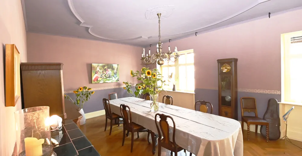 Sanierte Jugendstilvilla mit unterschiedlichen Nutzungsmöglichkeiten!