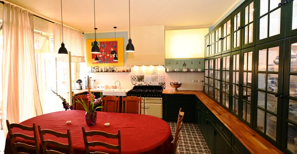 Sanierte Jugendstilvilla mit unterschiedlichen Nutzungsmöglichkeiten!