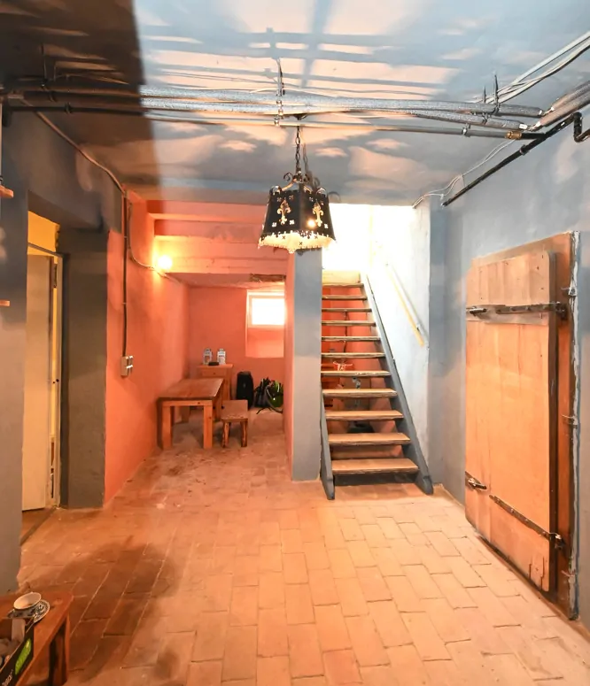 Sanierte Jugendstilvilla mit unterschiedlichen Nutzungsmöglichkeiten!