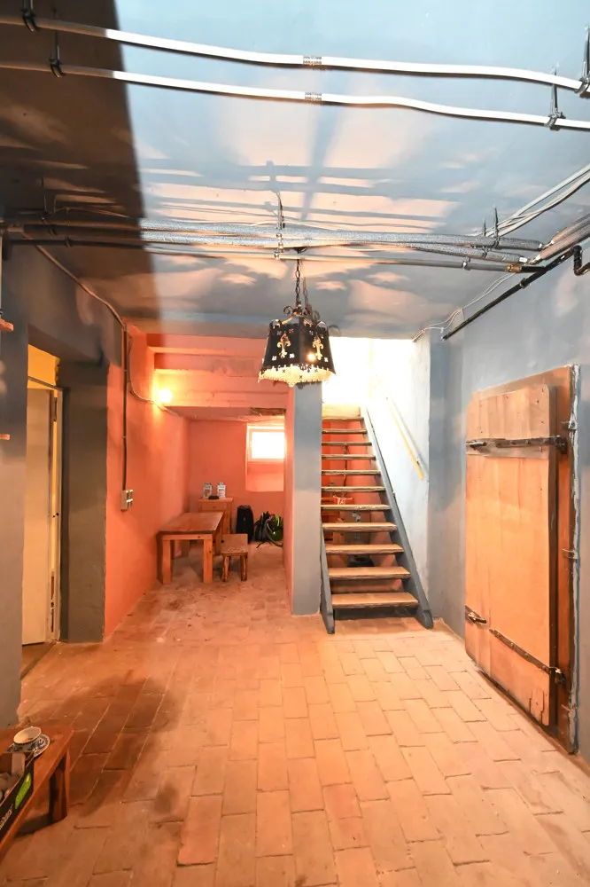 Renovated Art Nouveau villa with various usage options!