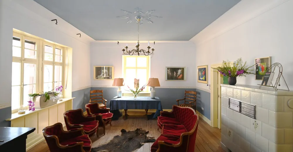 Sanierte Jugendstilvilla mit unterschiedlichen Nutzungsmöglichkeiten!