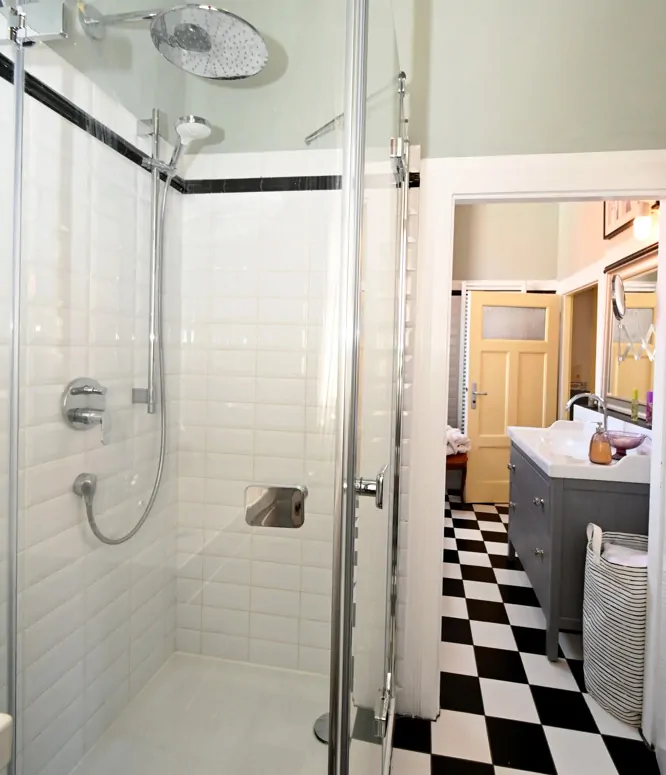 Sanierte Jugendstilvilla mit unterschiedlichen Nutzungsmöglichkeiten!