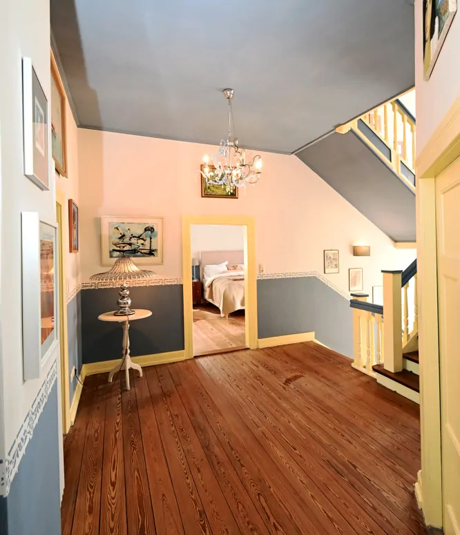 Sanierte Jugendstilvilla mit unterschiedlichen Nutzungsmöglichkeiten!