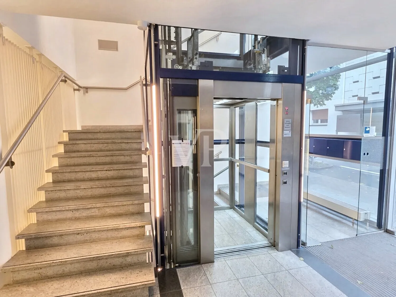 84f84245-7591-438d-b69e-70e32ece7bc5