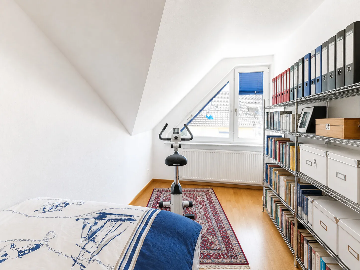 Lichtdurchflutetes Reihenmittelhaus mit Gartenidylle und stilvollem Wohnambiente