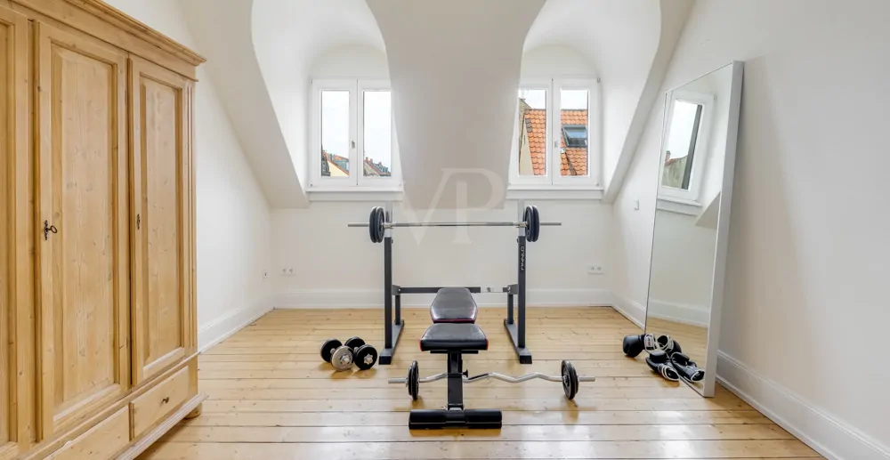 Wohnen im Charme vergangener Zeiten: Kernsanierte Denkmalwohnung mit Schlossblick