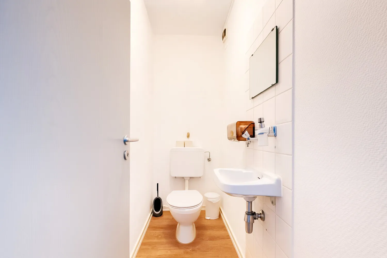 Schöne Praxisräume in bester Lage evtl. als Wohnraum möglich