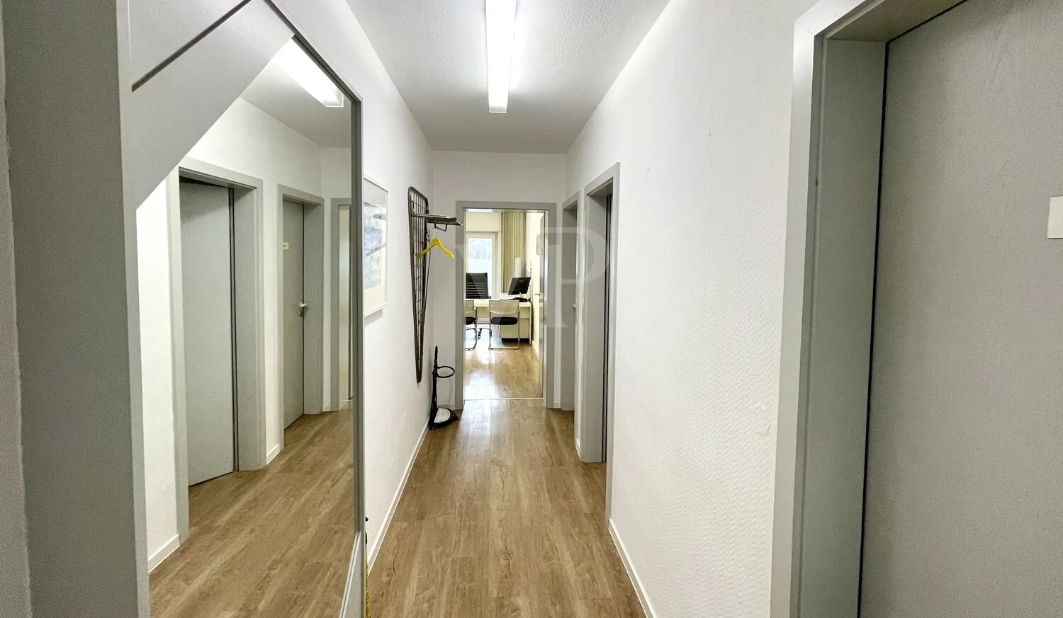 Schöne Praxisräume in bester Lage evtl. als Wohnraum möglich