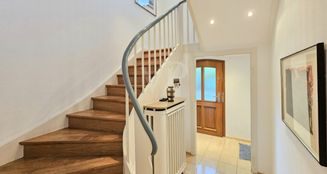 von_poll_real_estate_property_24010010_image_2