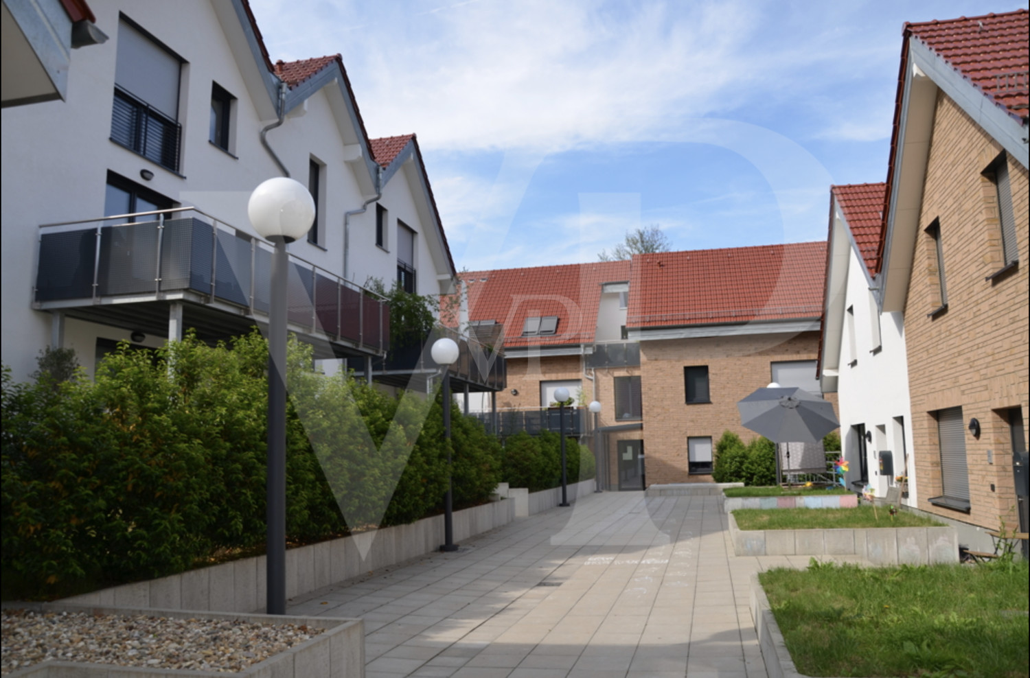 Moderne KFW55-Wohnung mit Dachterrasse und Blick ins Grüne in Traumlage!