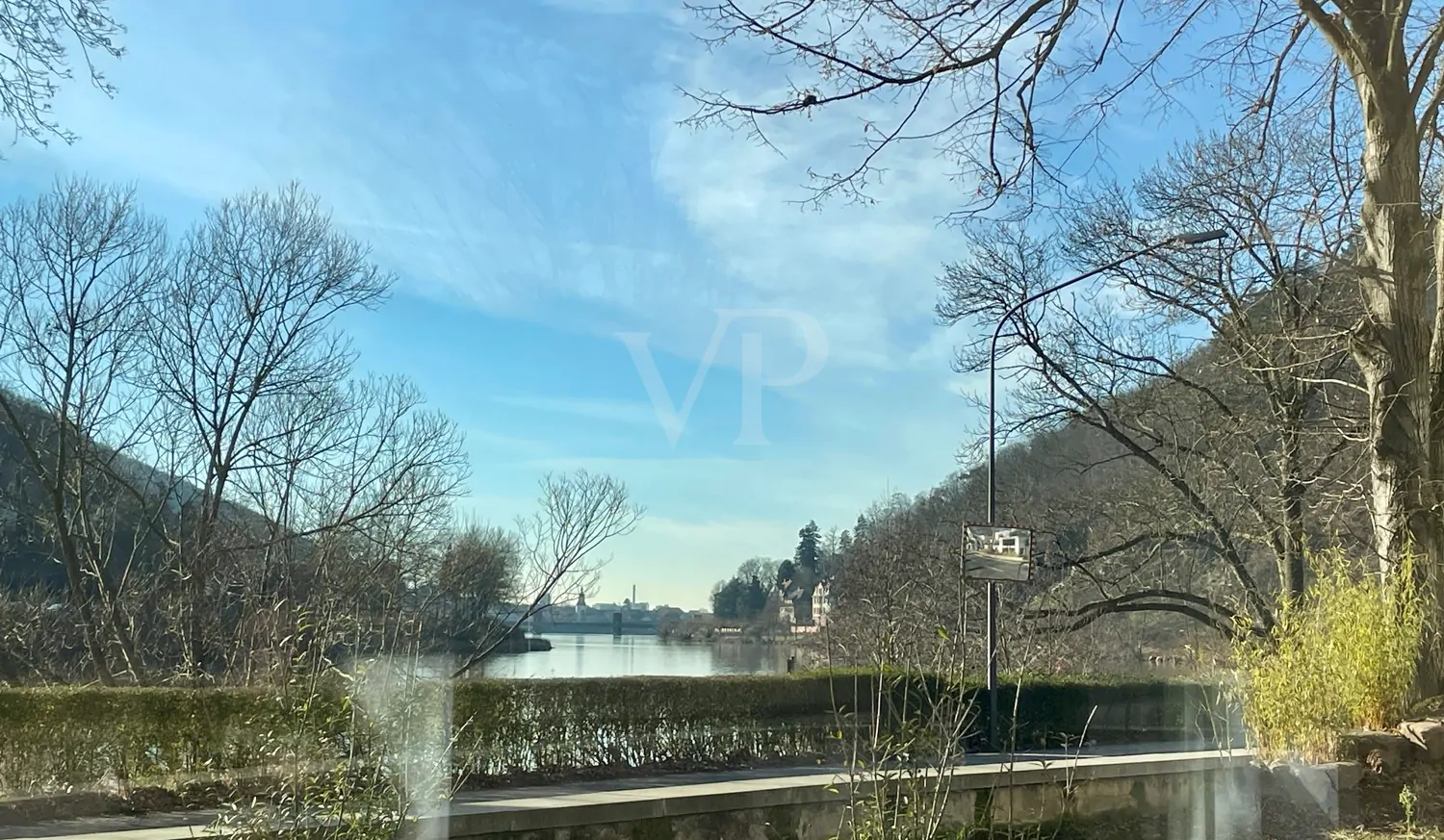 „Neubau von 2019: Stilvolle 3-Zimmer-Wohnung mit Gartennutzung“