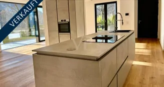 von_poll_real_estate_property_25018005_image_0