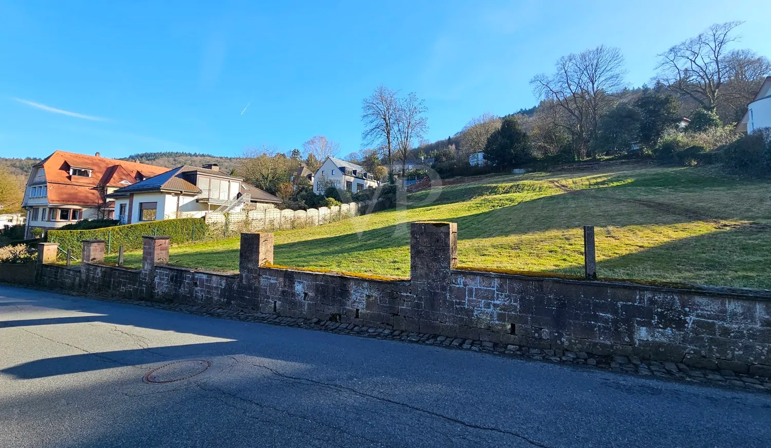 Neuer Preis: Schloß-Wolfsbrunnenweg Heidelberg: sonniges Baugrundstück mit Aussicht
