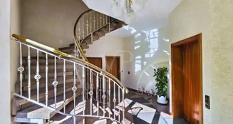 von_poll_real_estate_property_25018030_image_4