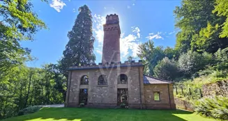 von_poll_real_estate_property_25018030_image_0