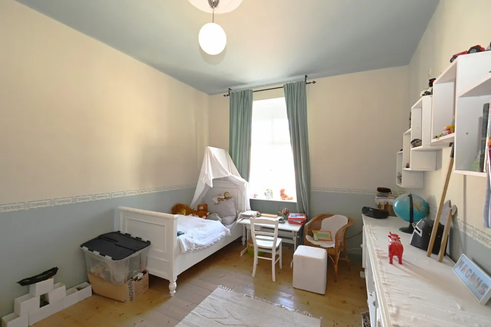 Renovated Art Nouveau villa with various usage options!