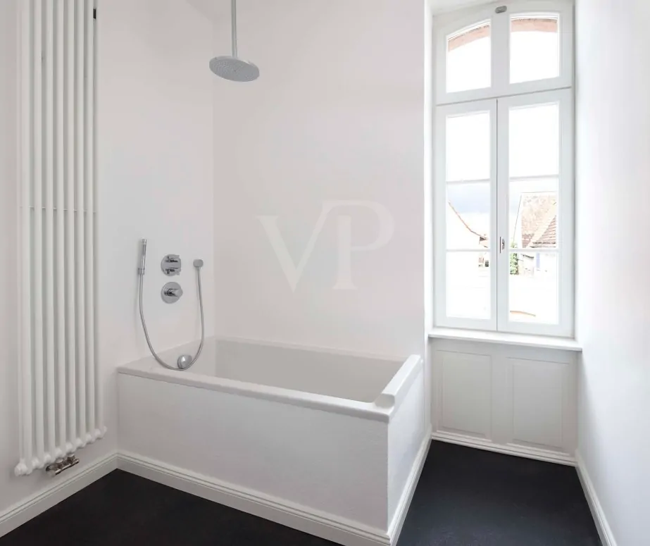 VERKAUFT! Kernsaniertes Kulturdenkmal - voll vermietet +  Luxus-Maisonette zur Selbstnutzung!