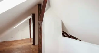 von_poll_real_estate_property_21010021_image_9