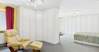 von_poll_real_estate_property_25122063_image_11