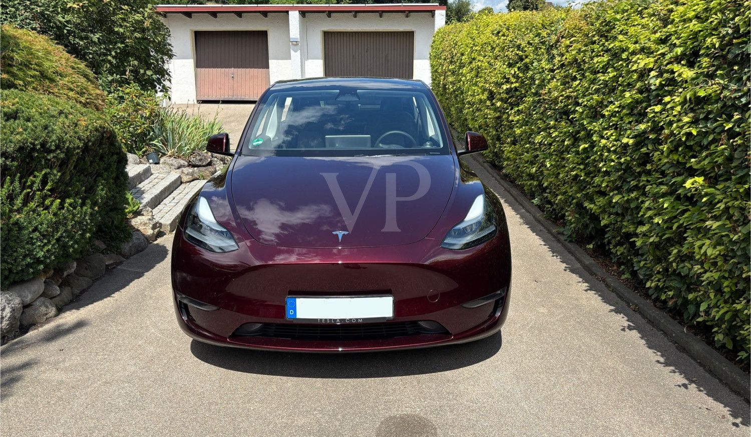 Besonderes Wohnjuwel in Hanglage mit traumhaftem Ausblick inkl. Elektroauto