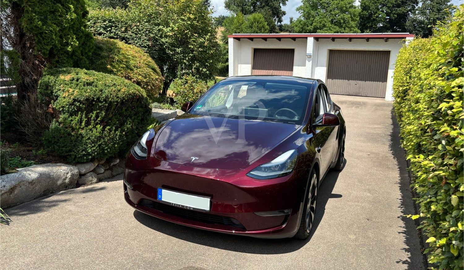 Besonderes Wohnjuwel in Hanglage mit traumhaftem Ausblick inkl. Elektroauto