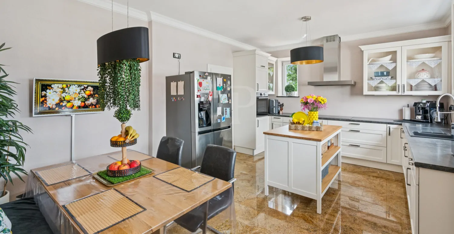 Renditeobjekt mit Gastronomie, moderner Wohnung und Vermietungsmöglichkeiten