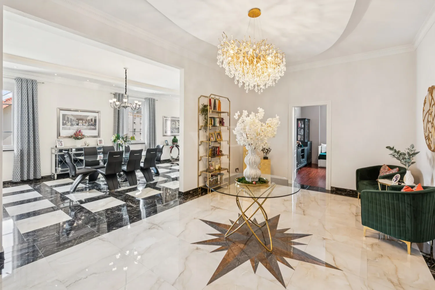 Investment property with restaurant, modern apartment, rental opportunities and building plot