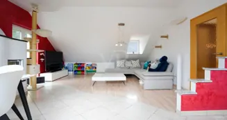 von_poll_real_estate_property_25122066_image_5