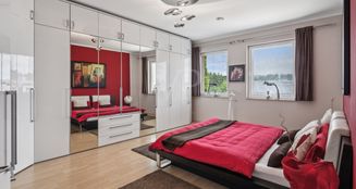 von_poll_real_estate_property_25122068_image_7