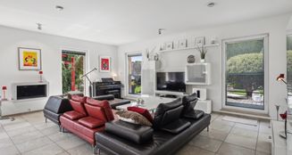 von_poll_real_estate_property_25122068_image_5