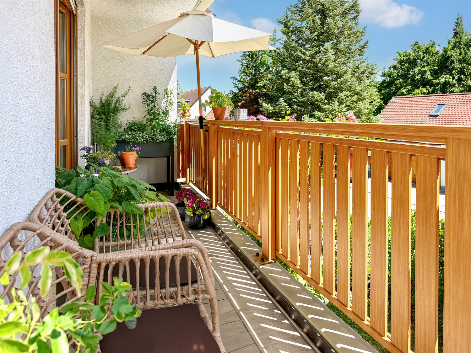 Helle 2-Zimmerwohnung mit Balkon und Garten