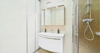 von_poll_real_estate_property_25122140_image_7