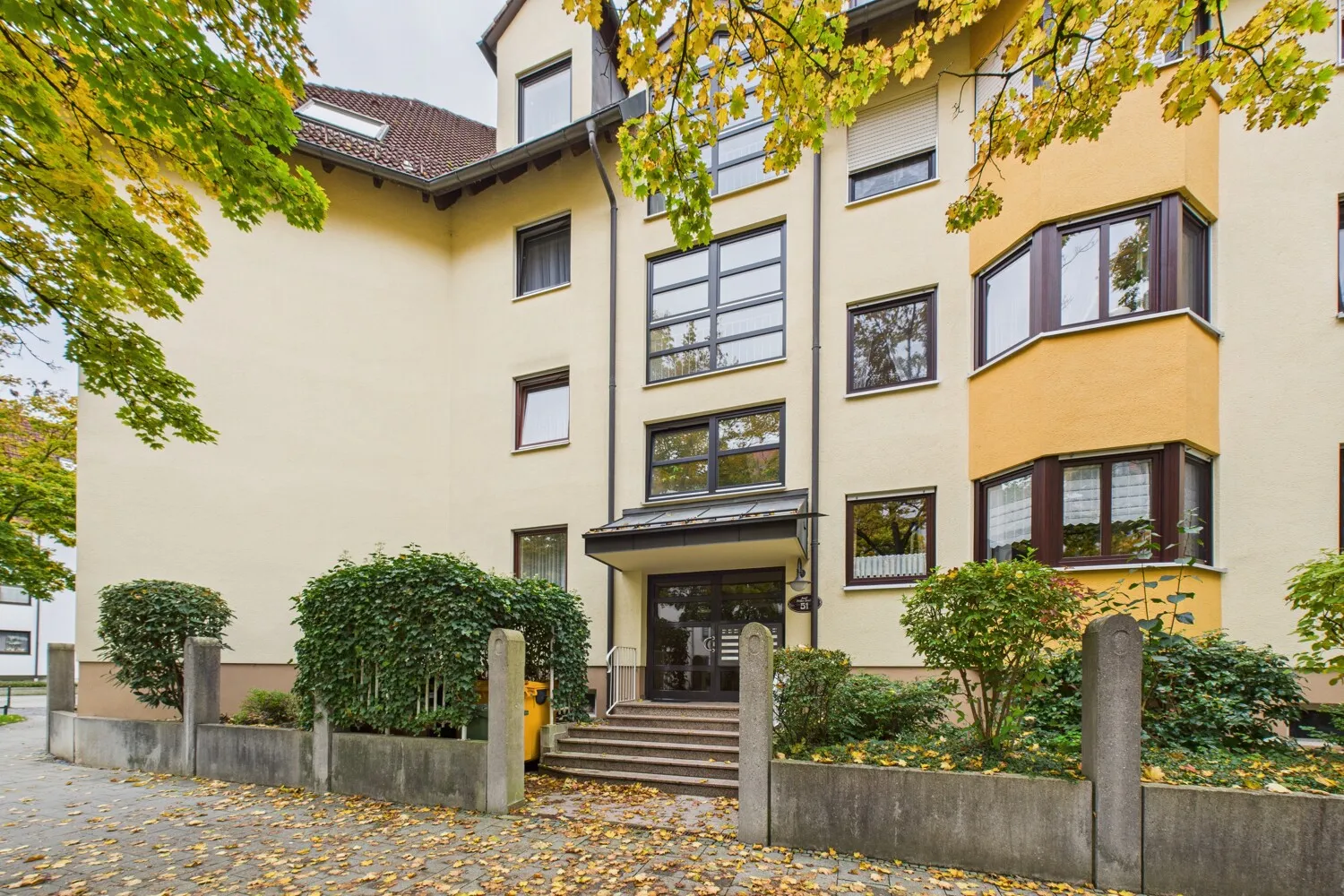 Elegantes & modernes Wohnen mit zwei Bädern