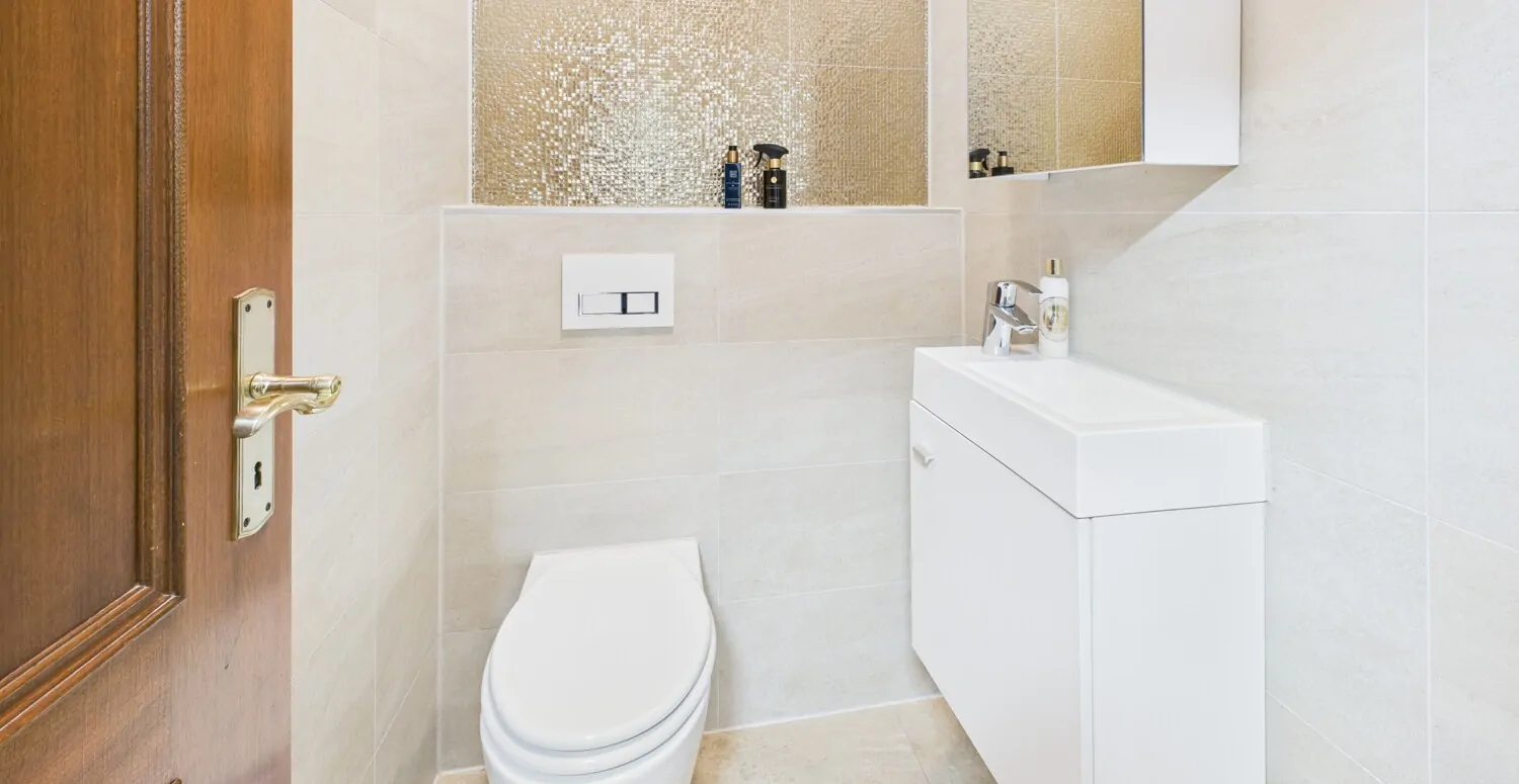 Elegantes & modernes Wohnen mit zwei Bädern