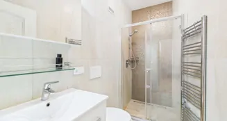 von_poll_real_estate_property_25122140_image_4