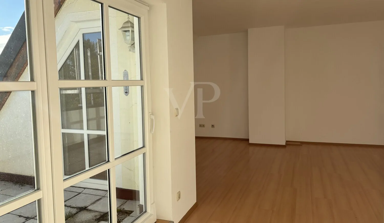 Lichtdurchflutet mit großzügiger Dachterrasse im Univiertel