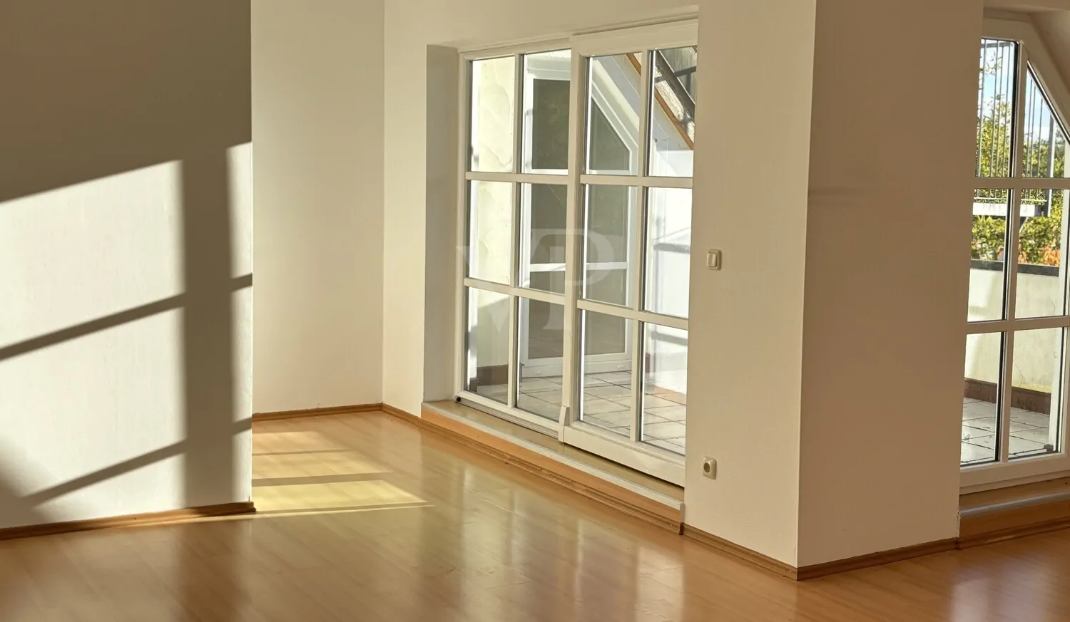 Lichtdurchflutet mit großzügiger Dachterrasse im Univiertel