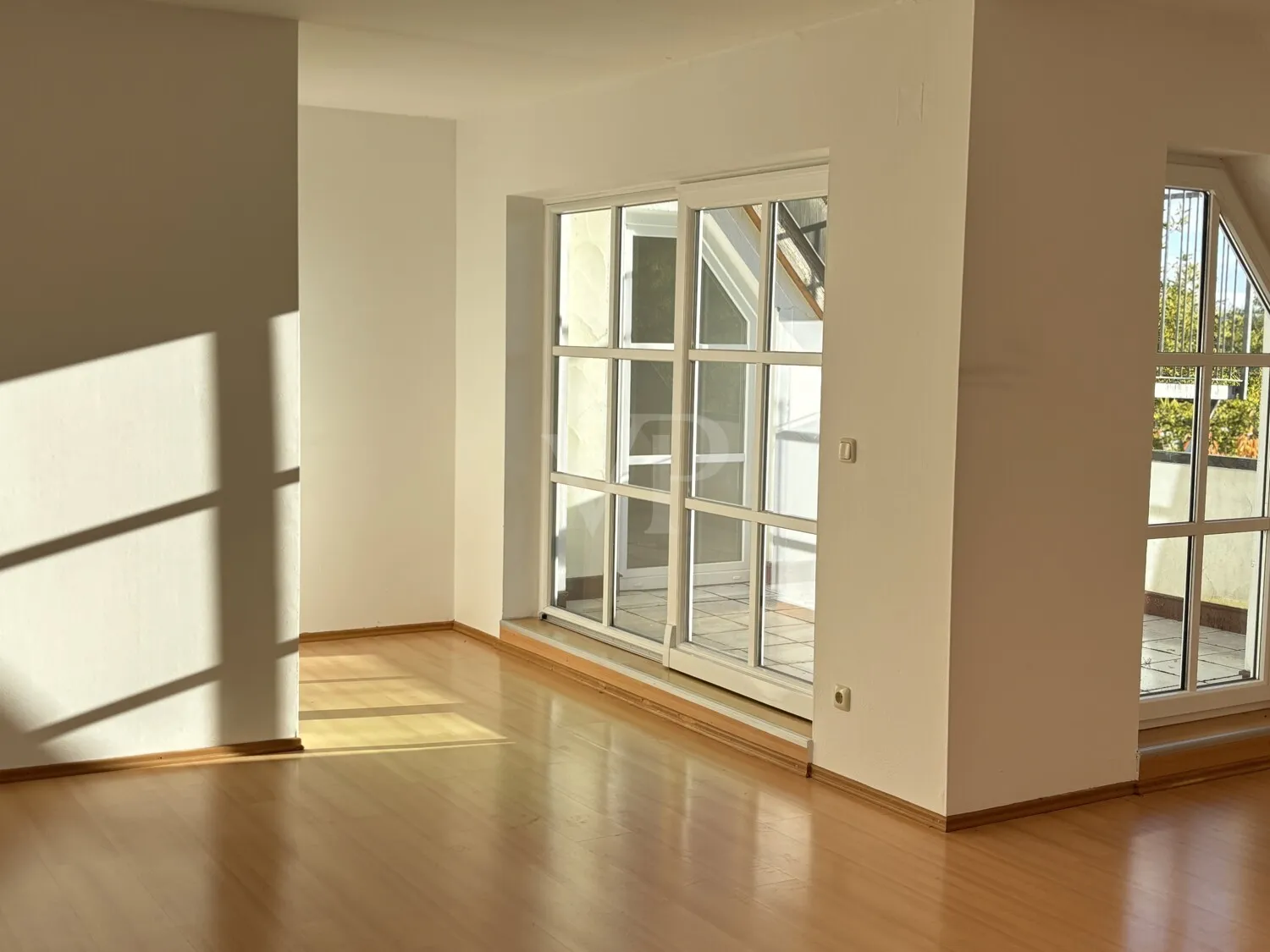 Lichtdurchflutet mit großzügiger Dachterrasse im Univiertel