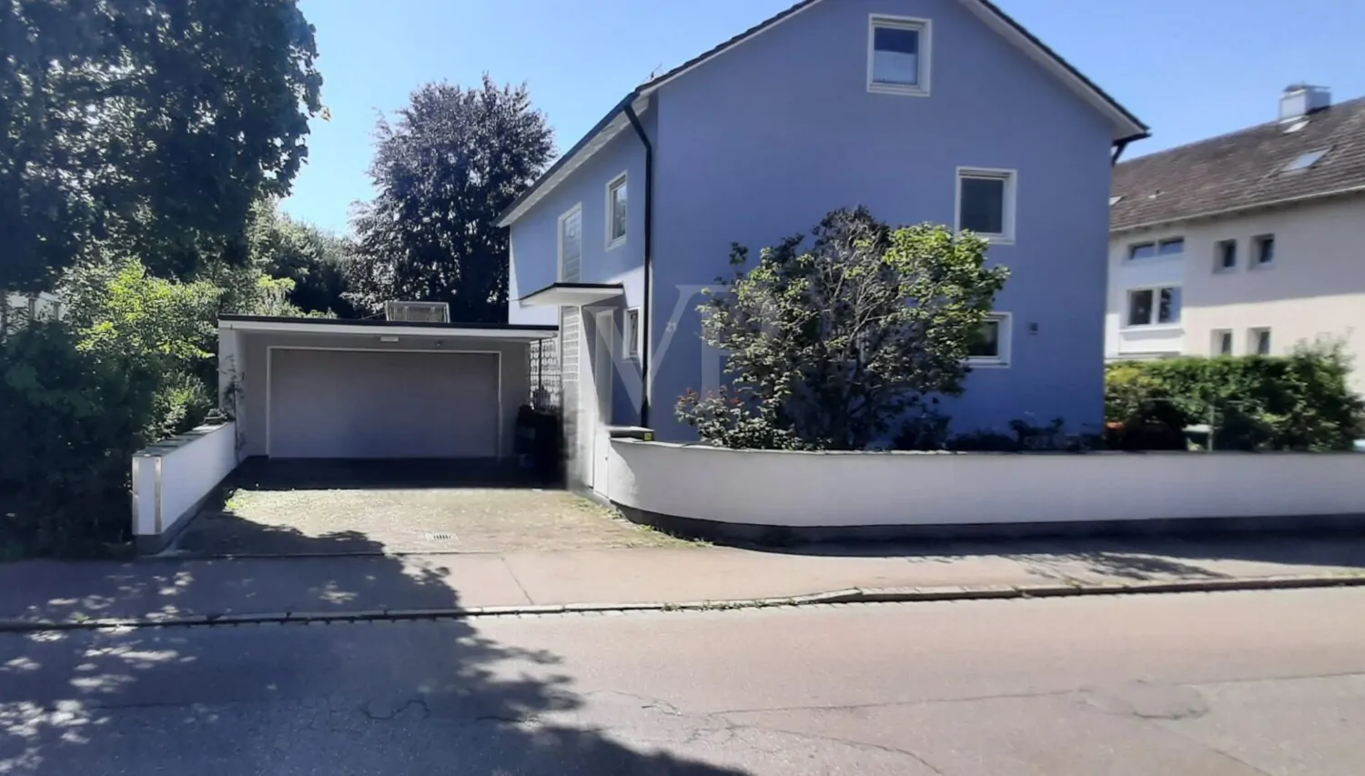 Außenansicht - Straßenseite