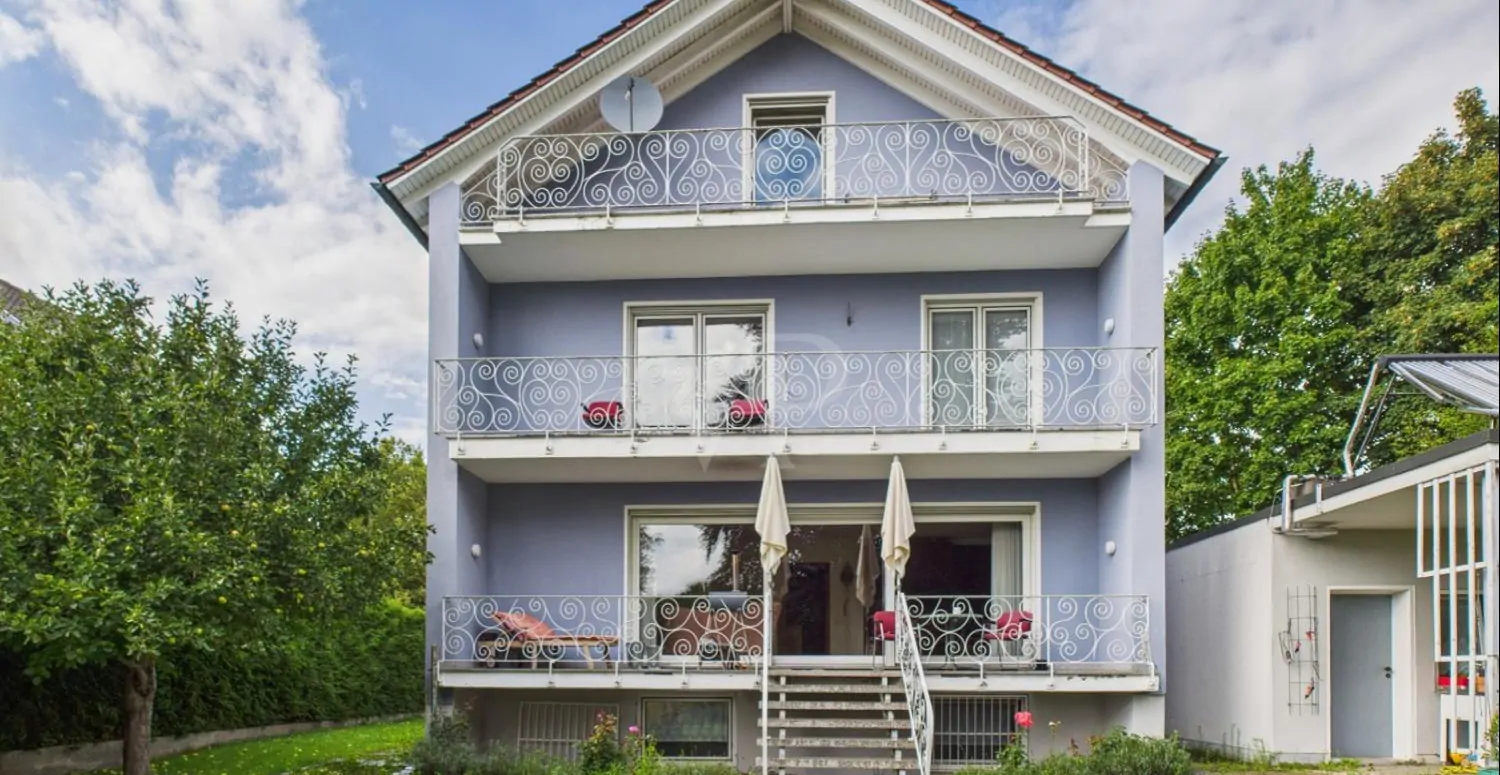 Viel Platz für die ganze Familie - großzügiges Einfamilienhaus mit Feldblick