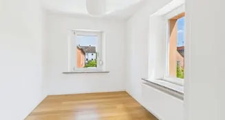 von_poll_real_estate_property_25122003_1_image_5