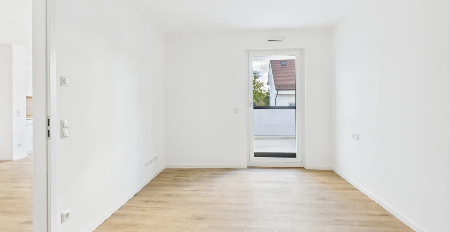 Erstbezug: Offen-gestaltete 2-Zimmer-Wohnung mit Eckbalkon in Leitershofen