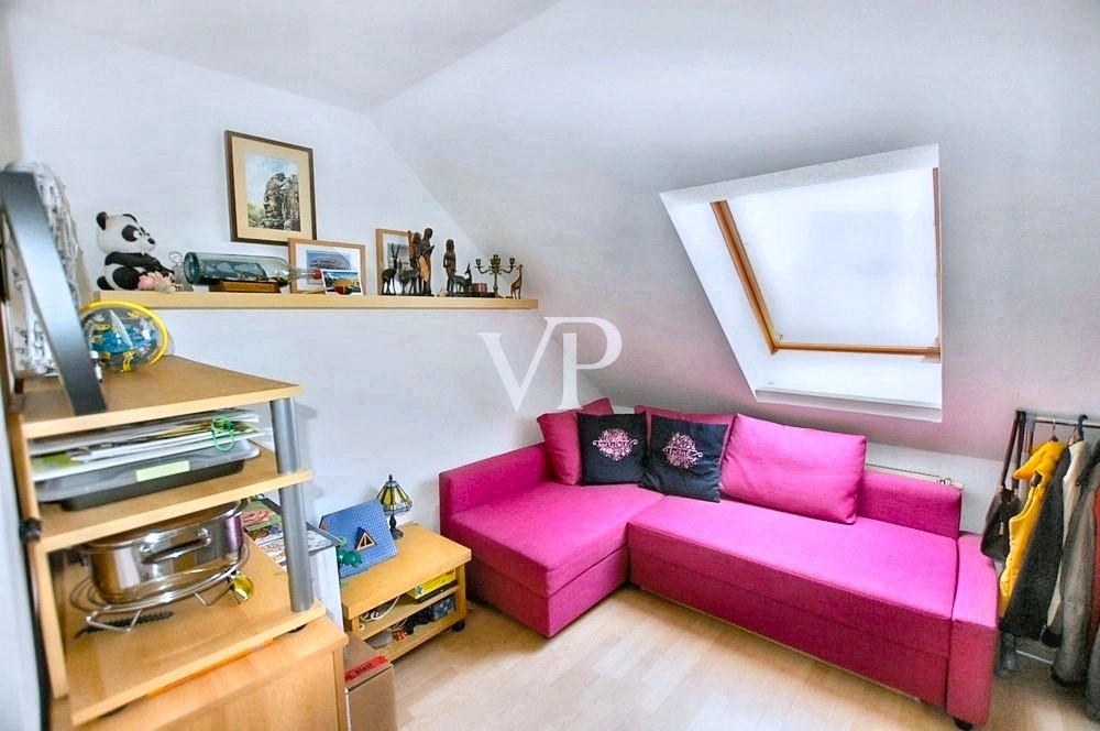 Modernes Wohnen auf zwei Ebenen mit 2 Bädern und einer Dachterrasse