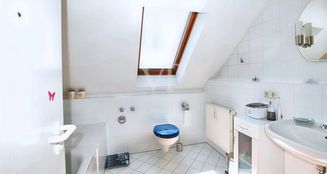 von_poll_real_estate_property_25122080_image_2