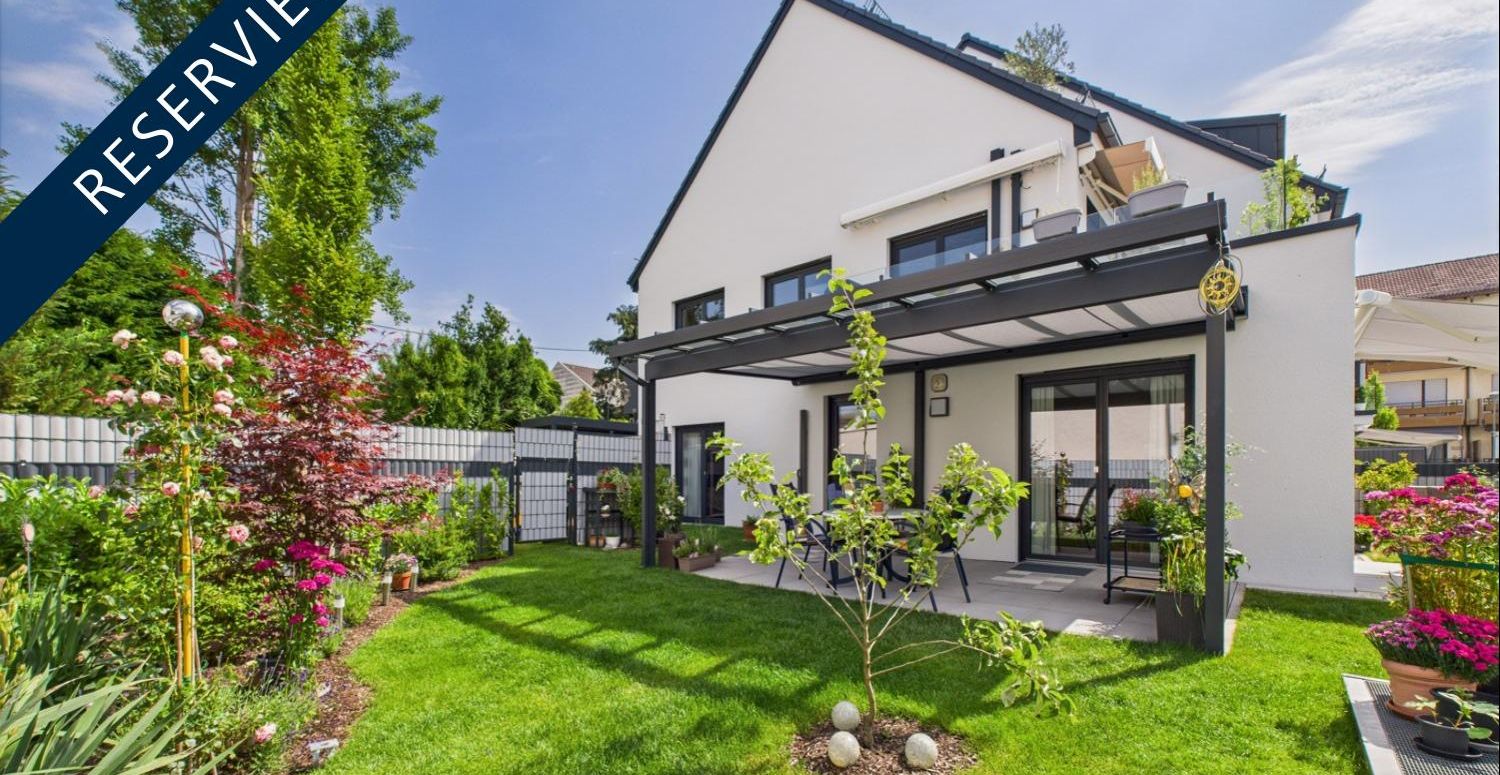 Reserviert: Neuwertige Erdgeschosswohnung mit Garten
